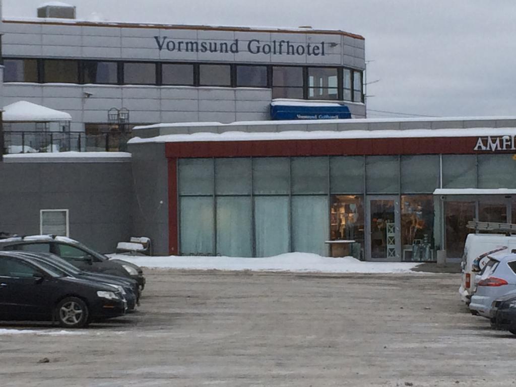 Vormsund Golf Hotell Bed Breakfast Εξωτερικό φωτογραφία